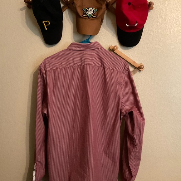 American Eagle, Large,Vintage fit, pin stripe red and white - Picture 2 of 4